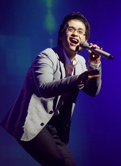 Giải mã hiện tượng Hà Anh Tuấn: Bộ óc khôn ngoan và chiêu trò được sử dụng thức thời